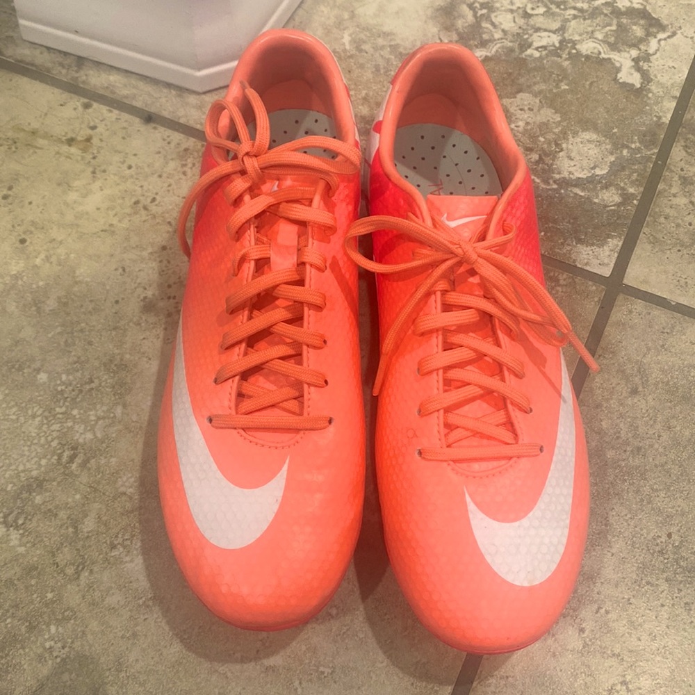 Nike Women's Orange Athletic Shoes